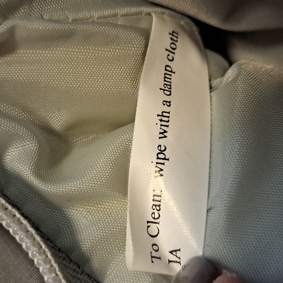 💜RARE Silver Satin Evening Bag - Picture 9 of 13